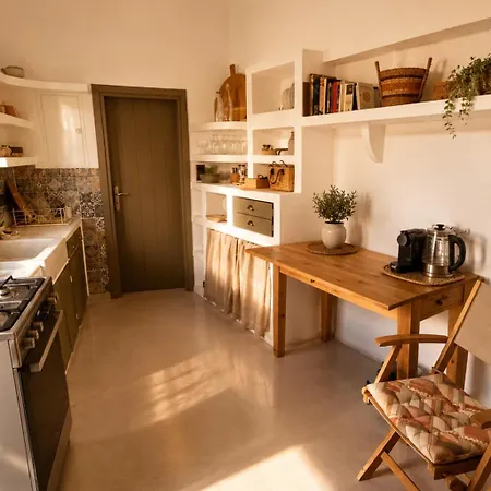 Holiday home Damarionas Retreat - Newly Restored House With Views Naxos