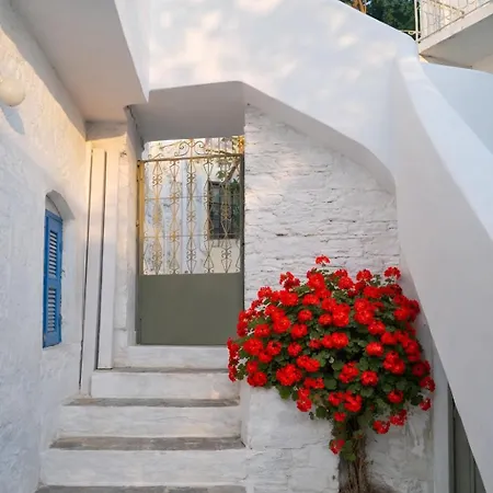 Holiday home Damarionas Retreat - Newly Restored House With Views Naxos